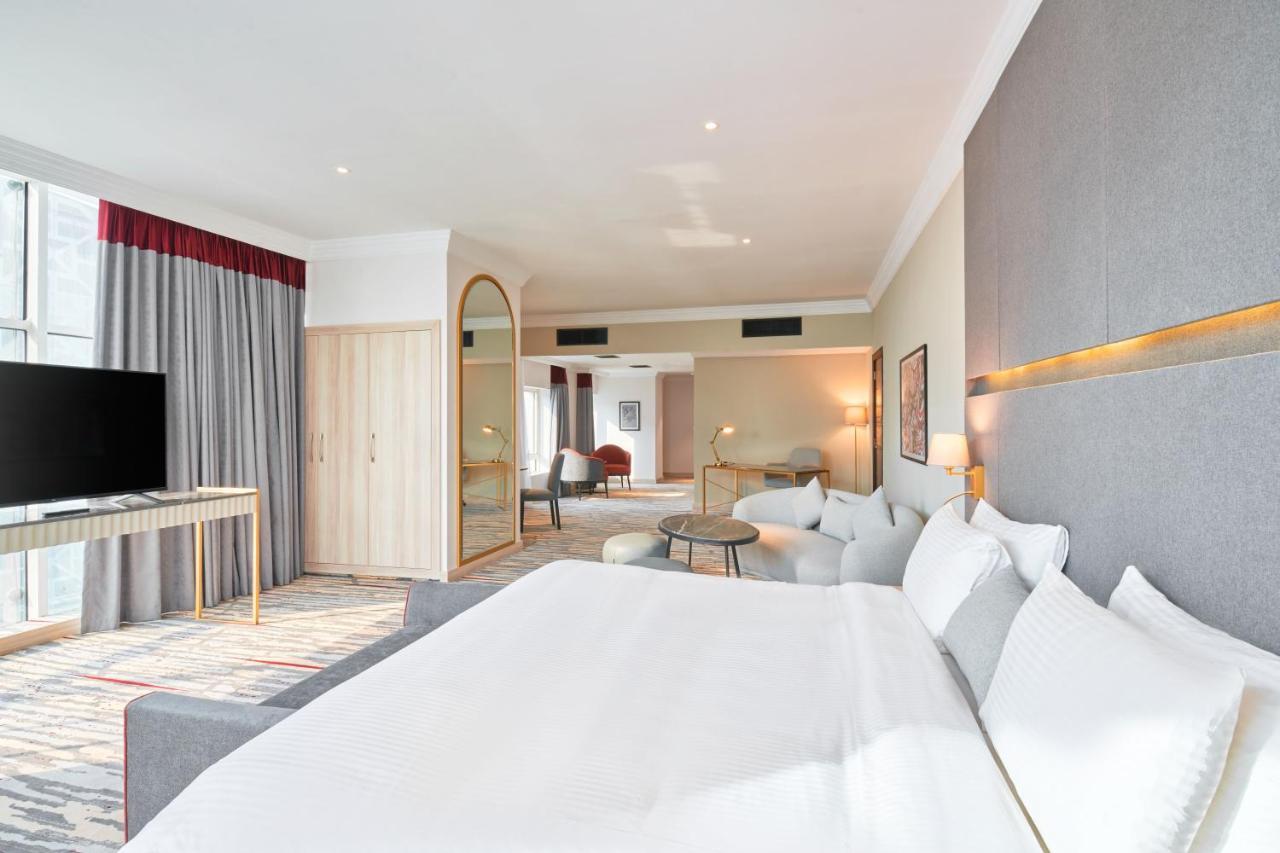 Ramada By Wyndham Doha Old Town Hotel Екстериор снимка