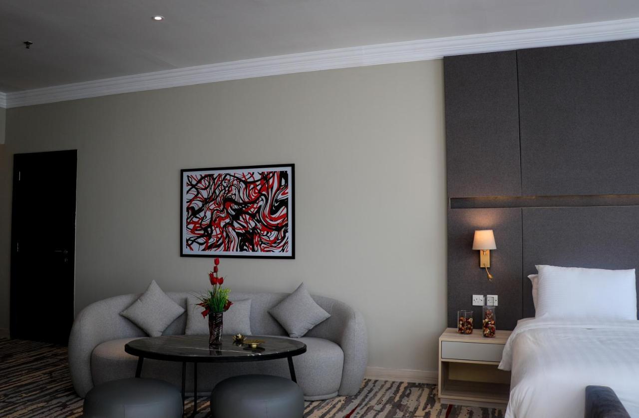 Ramada By Wyndham Doha Old Town Hotel Екстериор снимка